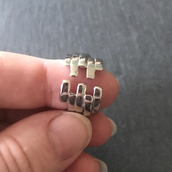 Silver adjustable wide ring - Picture 4 of 5